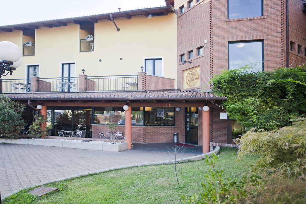 Hotel Villa Glicini Pinerolo ภายนอก รูปภาพ