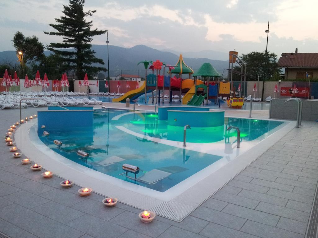 Hotel Villa Glicini Pinerolo ภายนอก รูปภาพ